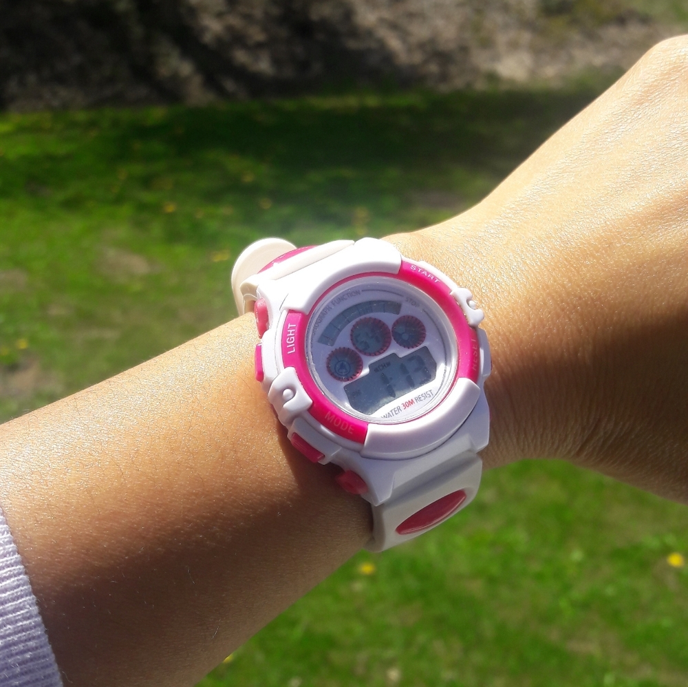 Watch - Picture 7 of 10